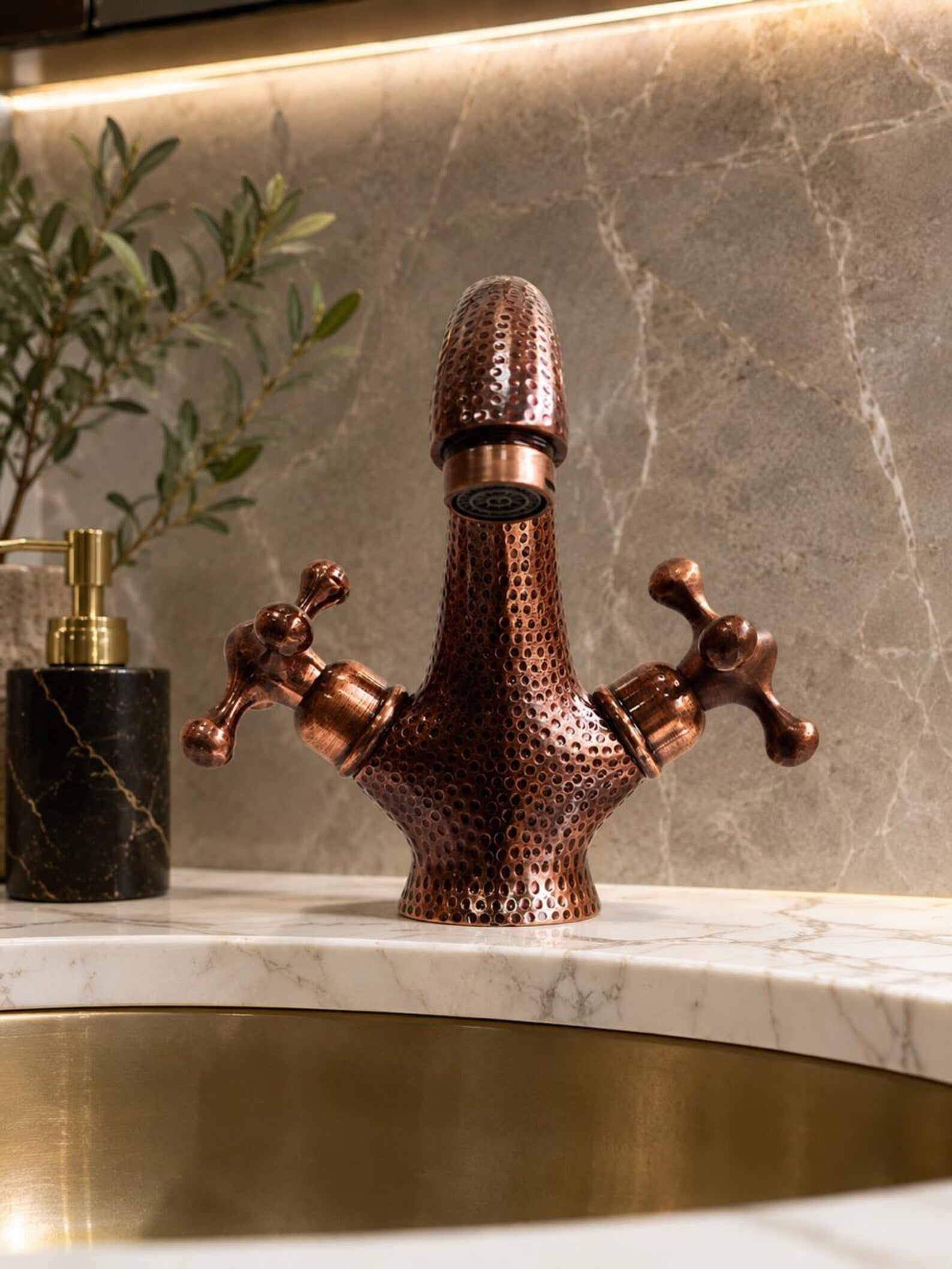 Hammered Copper Bathroom Faucet | Single Hole Gooseneck Vanity Tap with Cross Handles